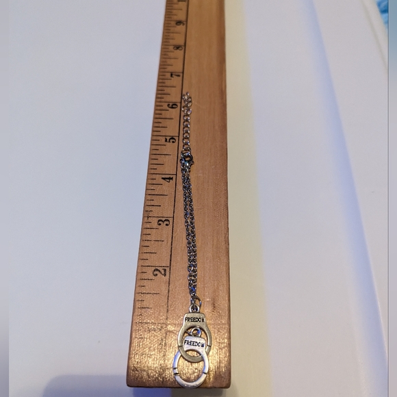 Fashion Handcuffs freedom single layer antique silver ankle bracelet - Picture 7 of 13